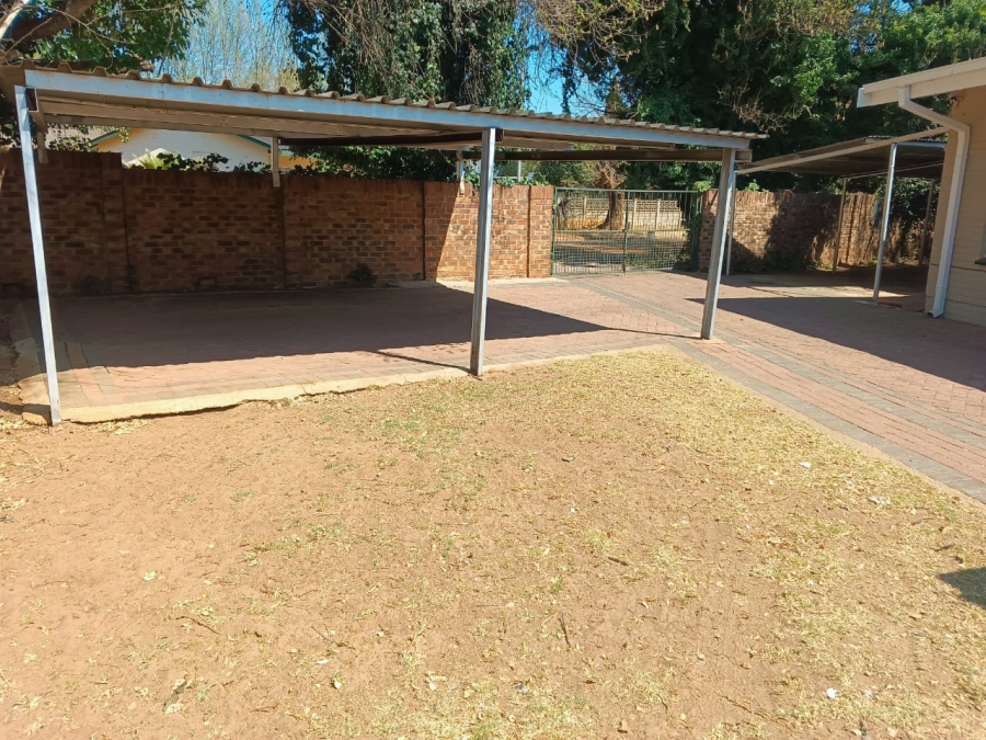 4 Bedroom Property for Sale in Parys Free State